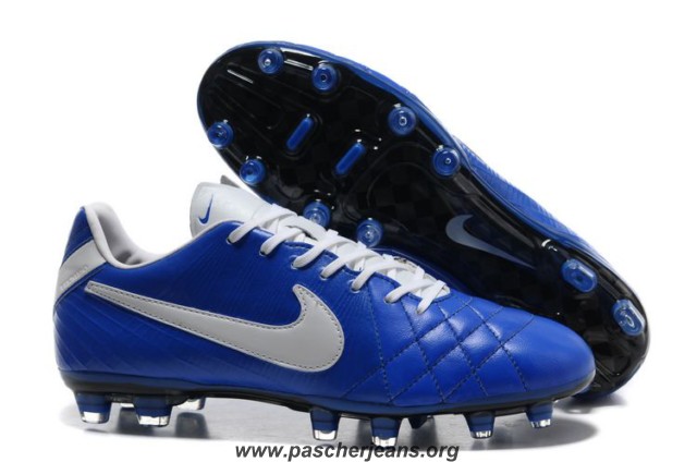 chaussures foot vissees