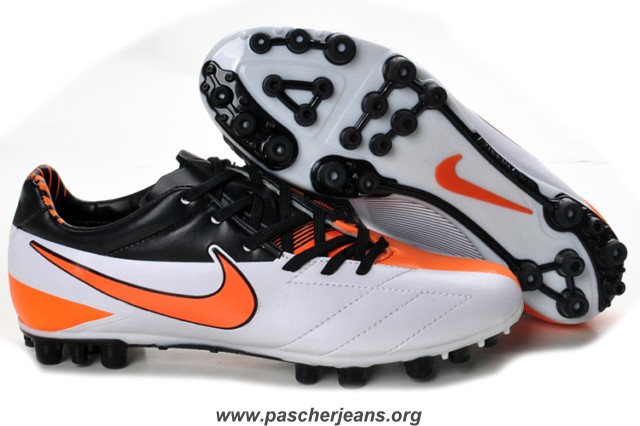 chaussures foot vissees